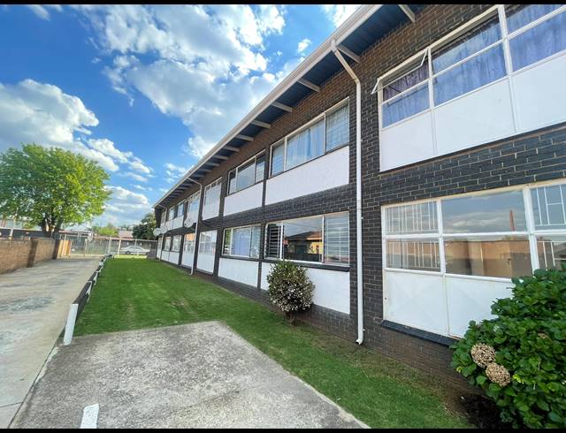 1.5 BEDROOM APARTMENT BLOCK FOR SALE IN CASSELDALE